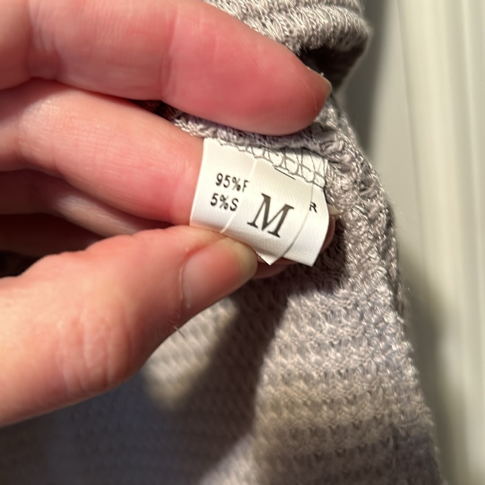 🔥NWOT Batwing Wide Boatneck Off Shoulder Dolman Long Sleeve Medium Knit Top - Picture 9 of 16